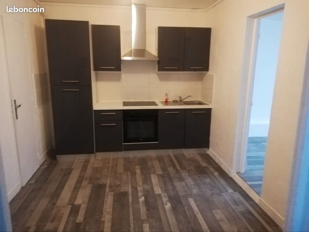 Maison à louer, 70m², Nîmes