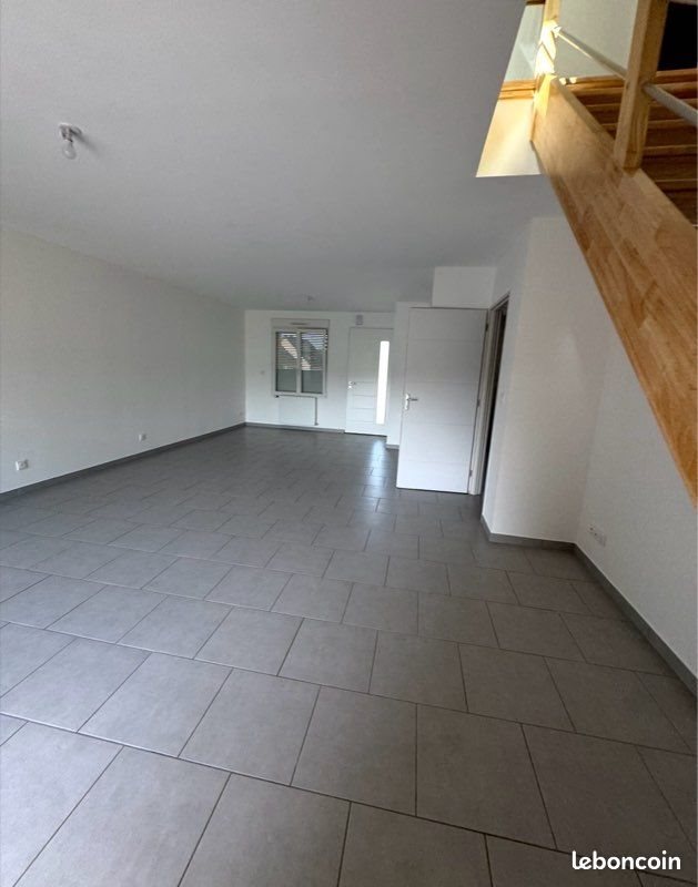 Maison à louer, 113m², Parigné-l'Evêque
