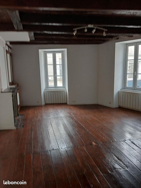 Appartement à louer, 110m², Parthenay