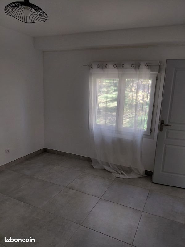 Appartement à louer, 90m², Le Castellet