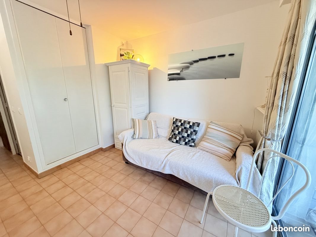 Appartement à louer, 23m², Sanary-sur-Mer