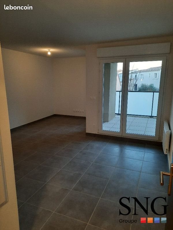 Appartement à louer, 43m², Vedène