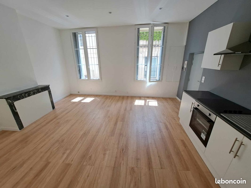 Appartement à louer, 40m², Nîmes