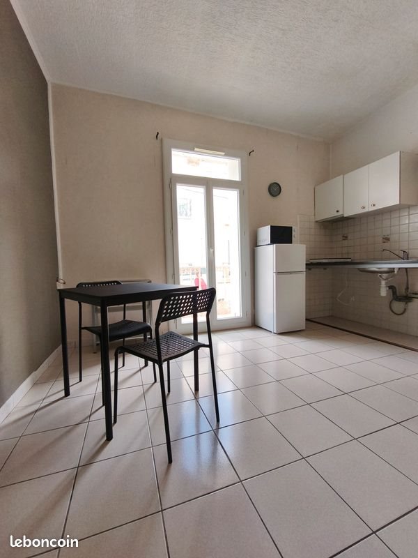 Appartement à louer, 28m², Béziers