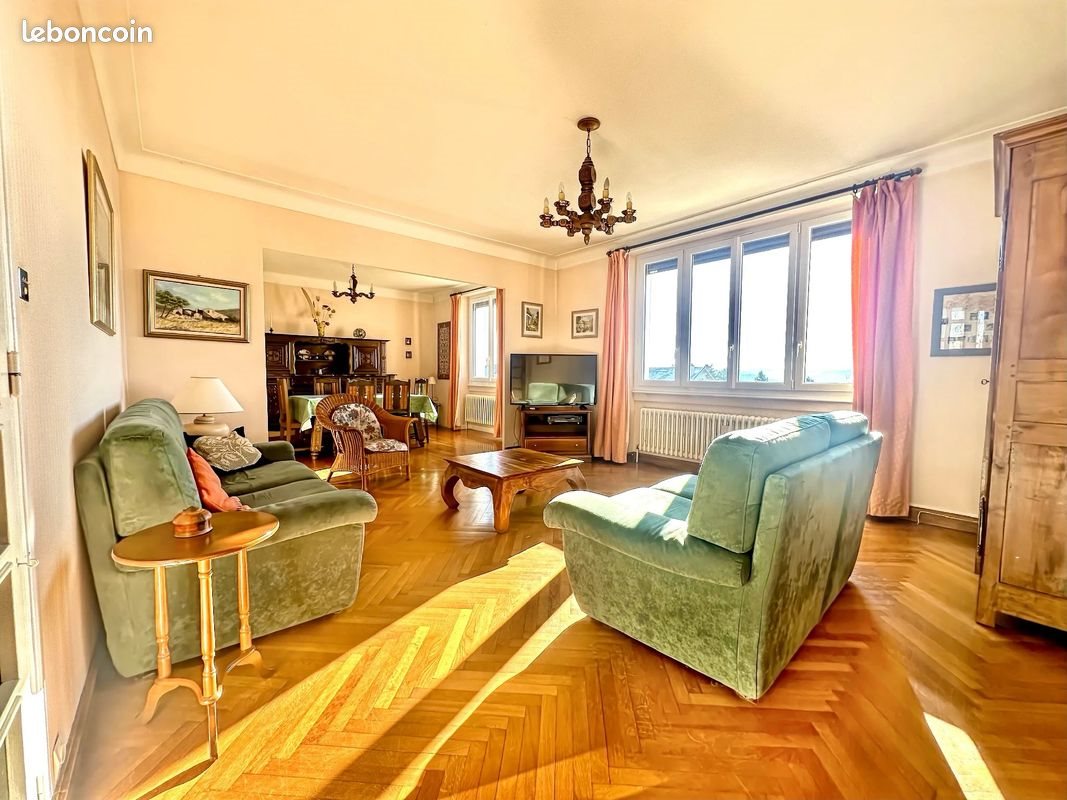 Maison à vendre, 166m², Sainte-Sigolène