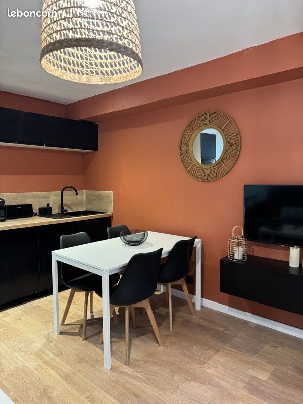 Appartement à louer, 30m², Nîmes