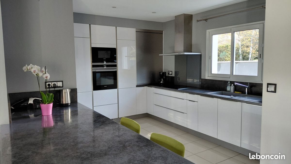 Maison à vendre, 185m², Romagnat