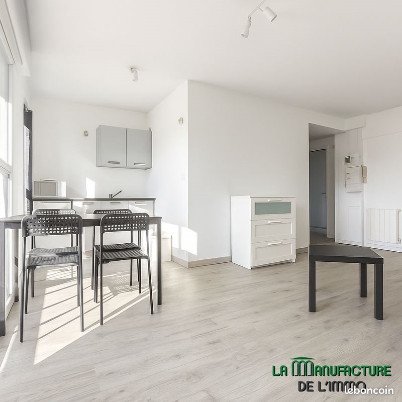 Appartement à louer, 27m², Saint-Etienne
