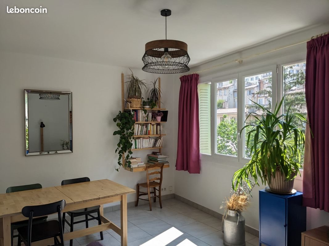 Appartement à louer, 64m², Marseille 4ème