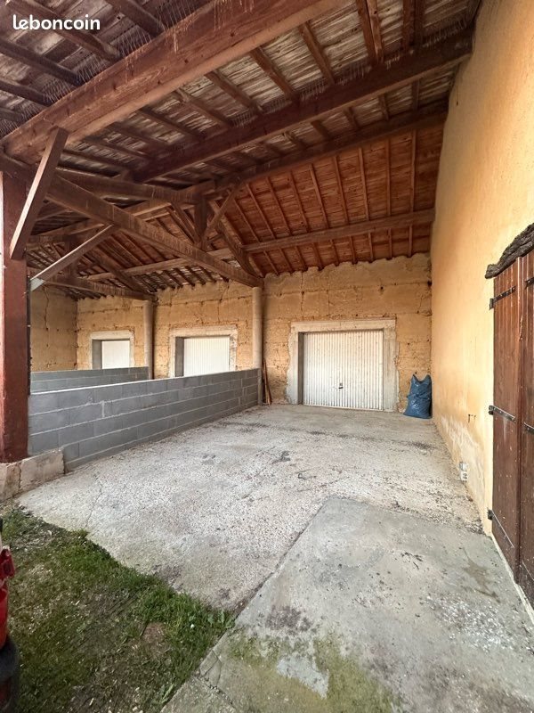 Maison à louer, 87m², Birieux