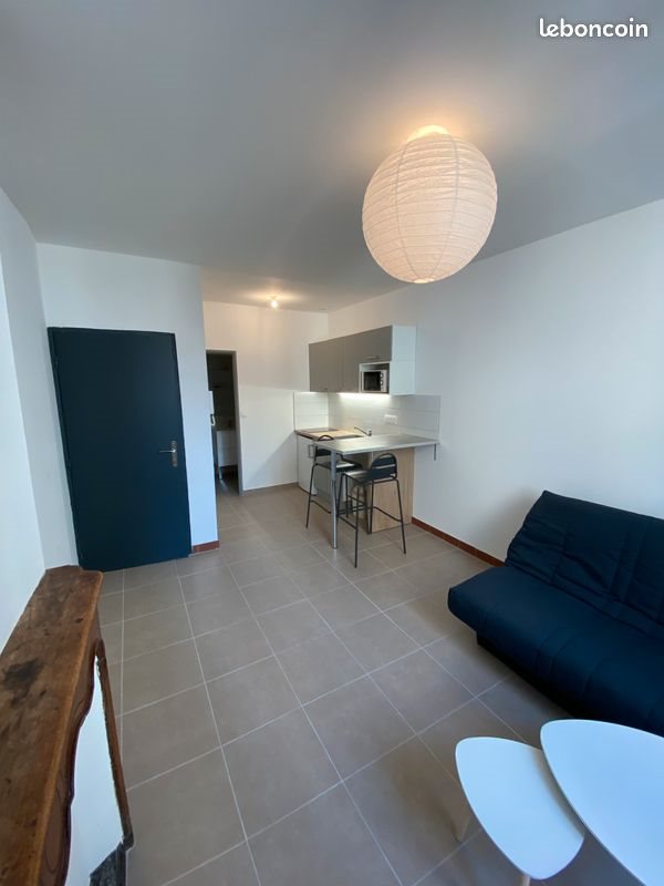 Appartement à louer, 22m², Nîmes