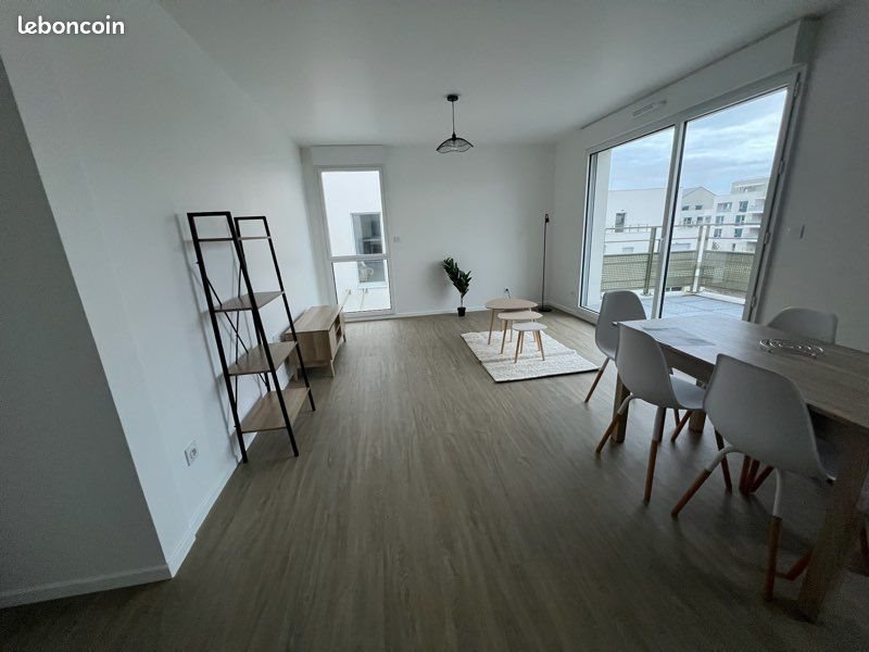 Appartement à louer, 81m², Tours