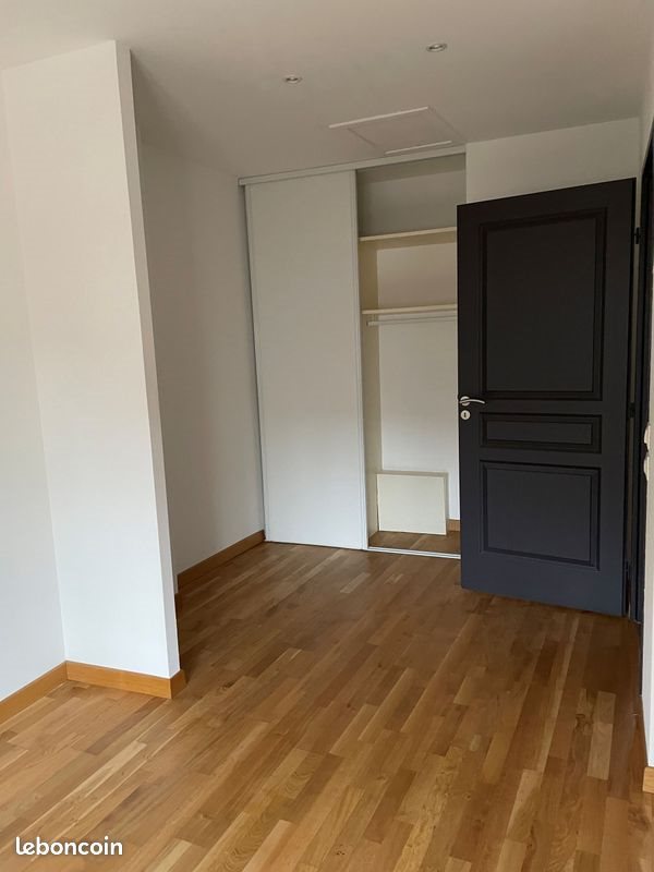 Appartement à louer, 97m², Condom