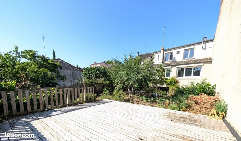 Appartement à vendre, 348m², Montmorillon