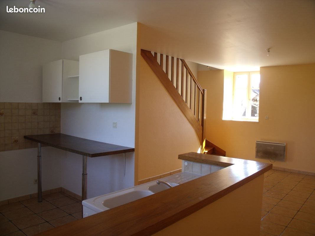 Maison à louer, 70m², Lucy-le-Bois