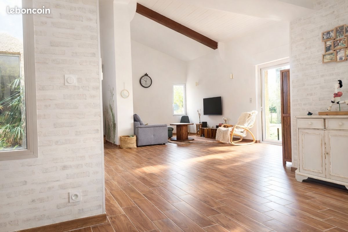 Maison à vendre, 225m², Vinassan