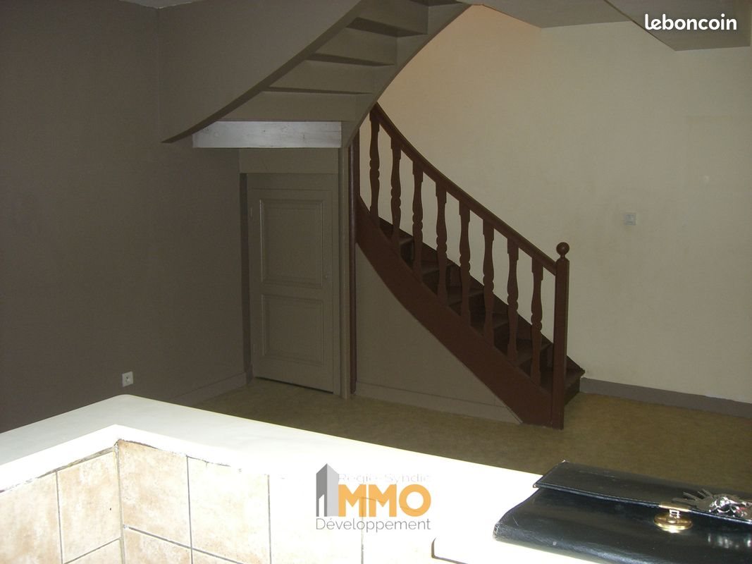 Appartement à louer, 57m², Yzeron