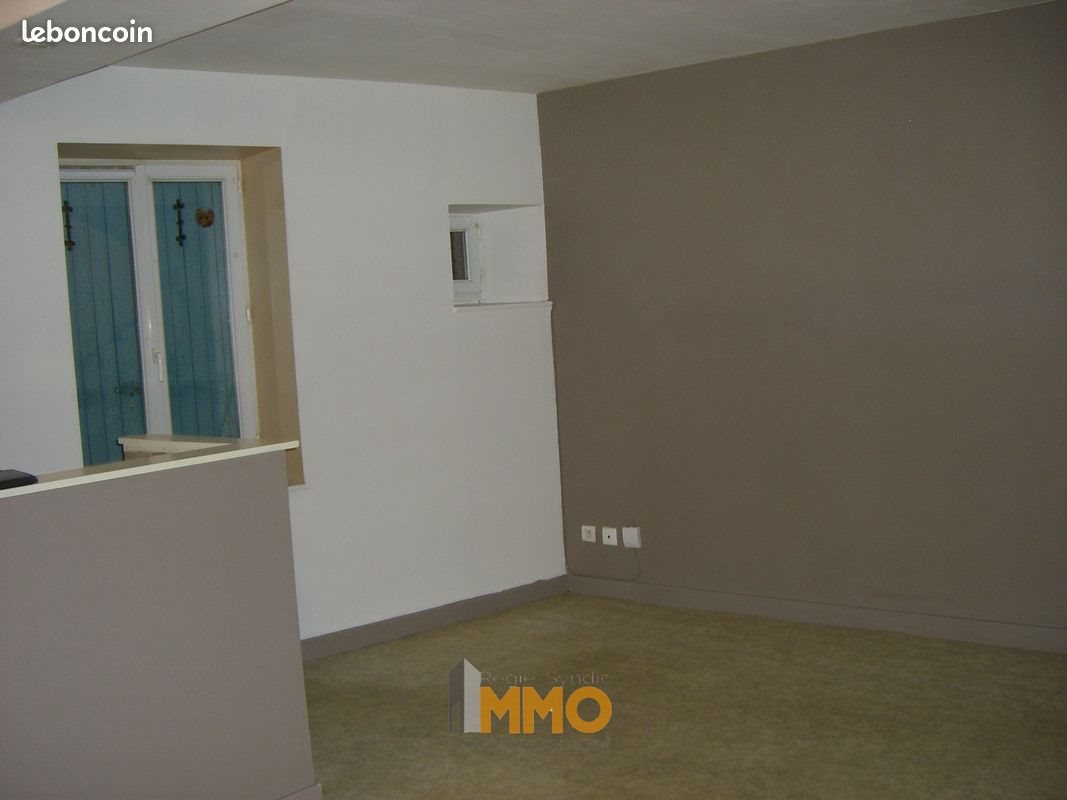 Appartement à louer, 57m², Yzeron