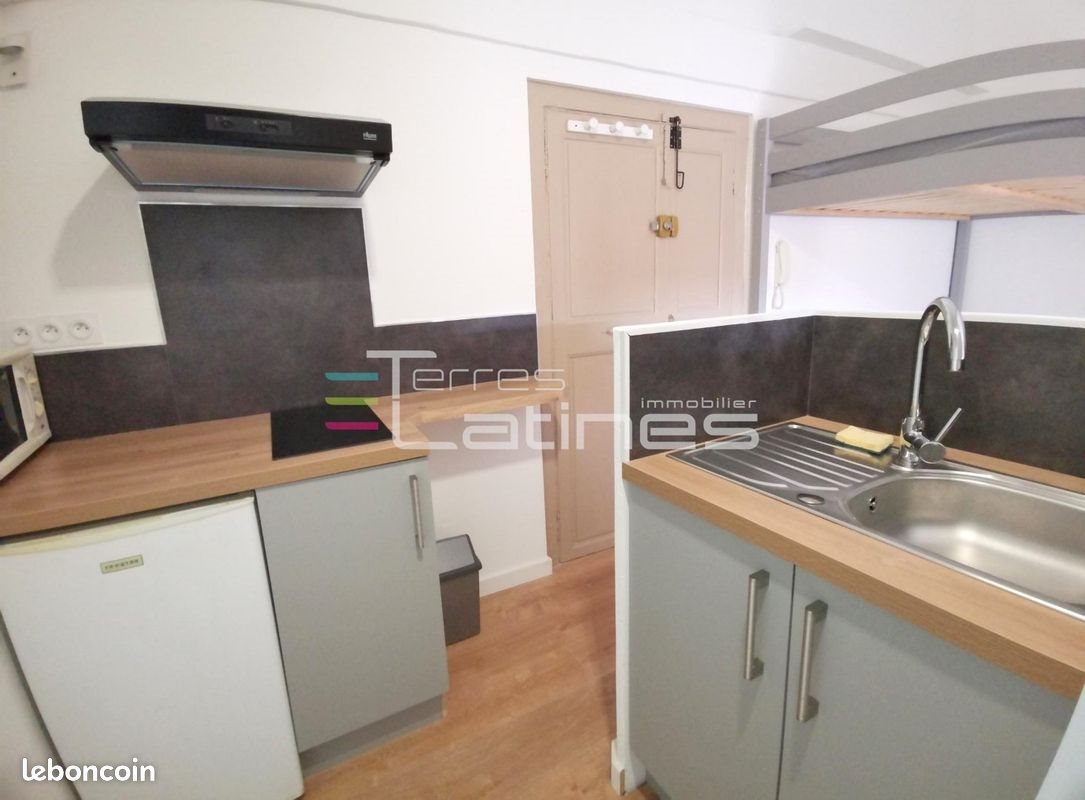 Appartement à louer, 18m², Nîmes