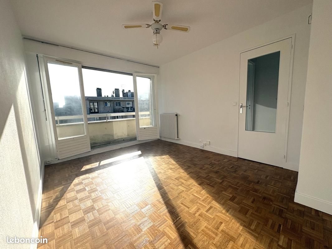 Appartement à louer, 27m², Bry-sur-Marne