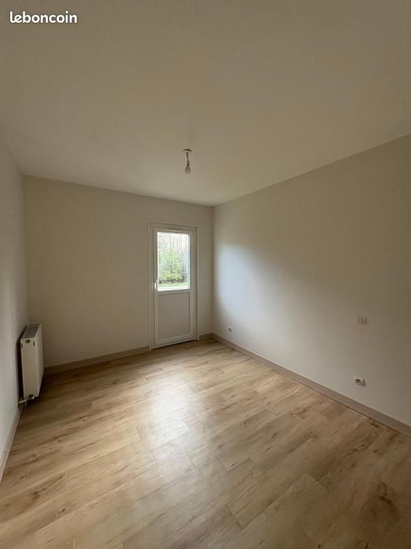 Maison à louer, 93m², Roquefort