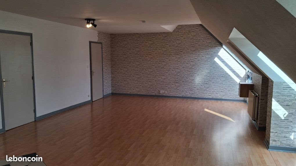 Appartement à louer, 81m², Landerneau