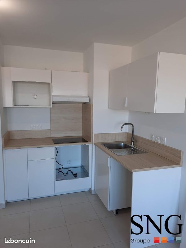 Appartement à louer, 42m², Garons