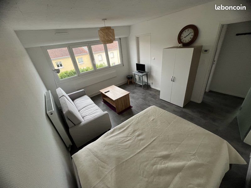 Appartement à louer, 31m², Saint-Max