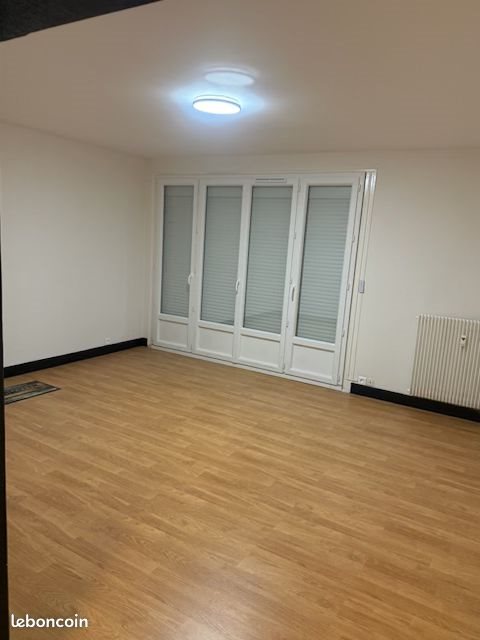 Appartement à louer, 73m², Joigny