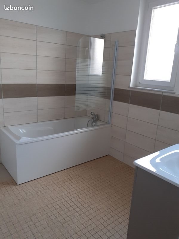 Appartement à louer, 69m², Montreuil-sur-Blaise