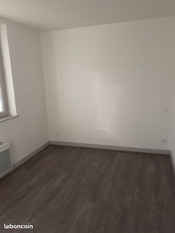 Appartement à louer, 69m², Montreuil-sur-Blaise