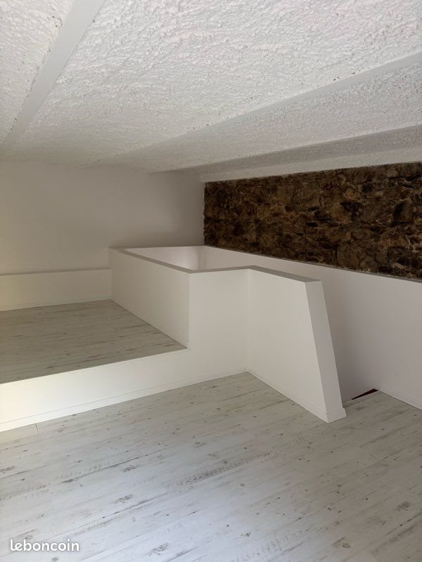 Appartement à louer, 70m², Bormes-les-Mimosas