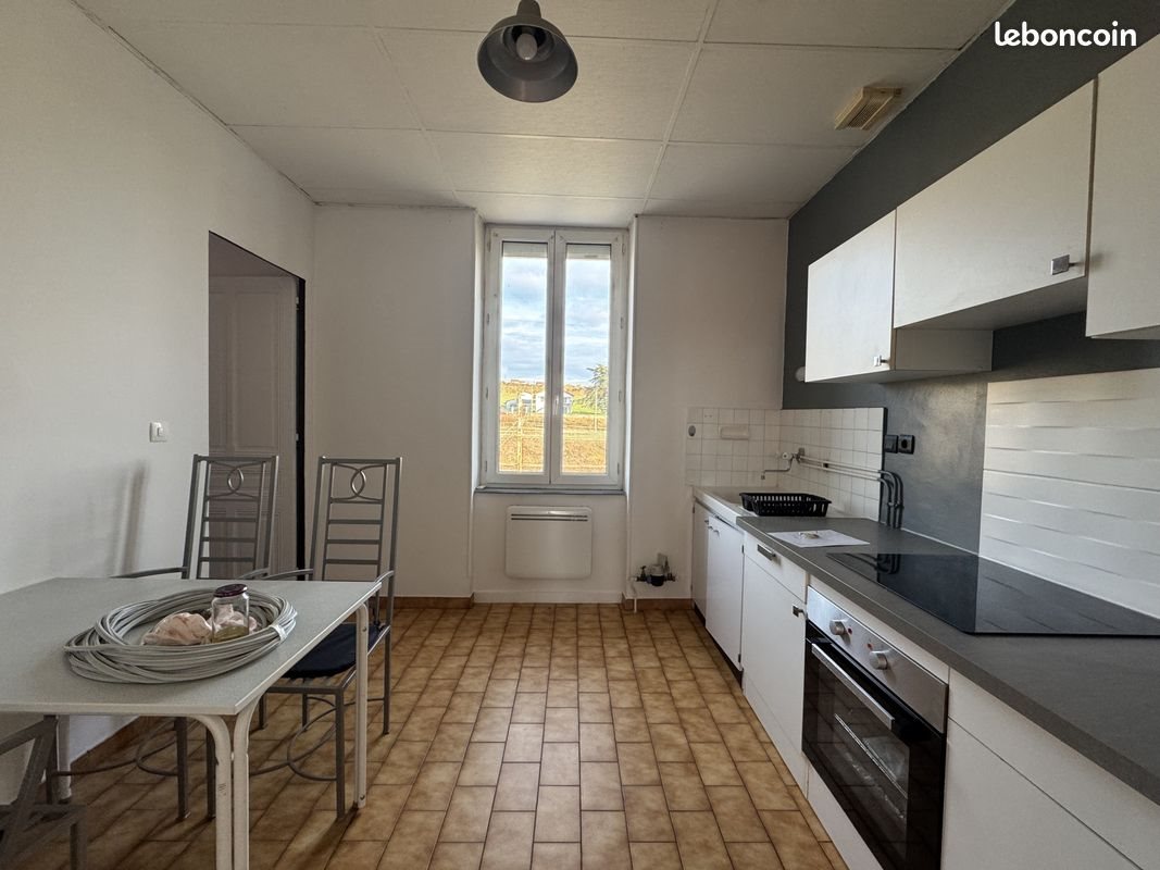 Appartement à louer, 45m², Ternay