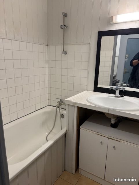 Appartement à louer, 23m², Nîmes