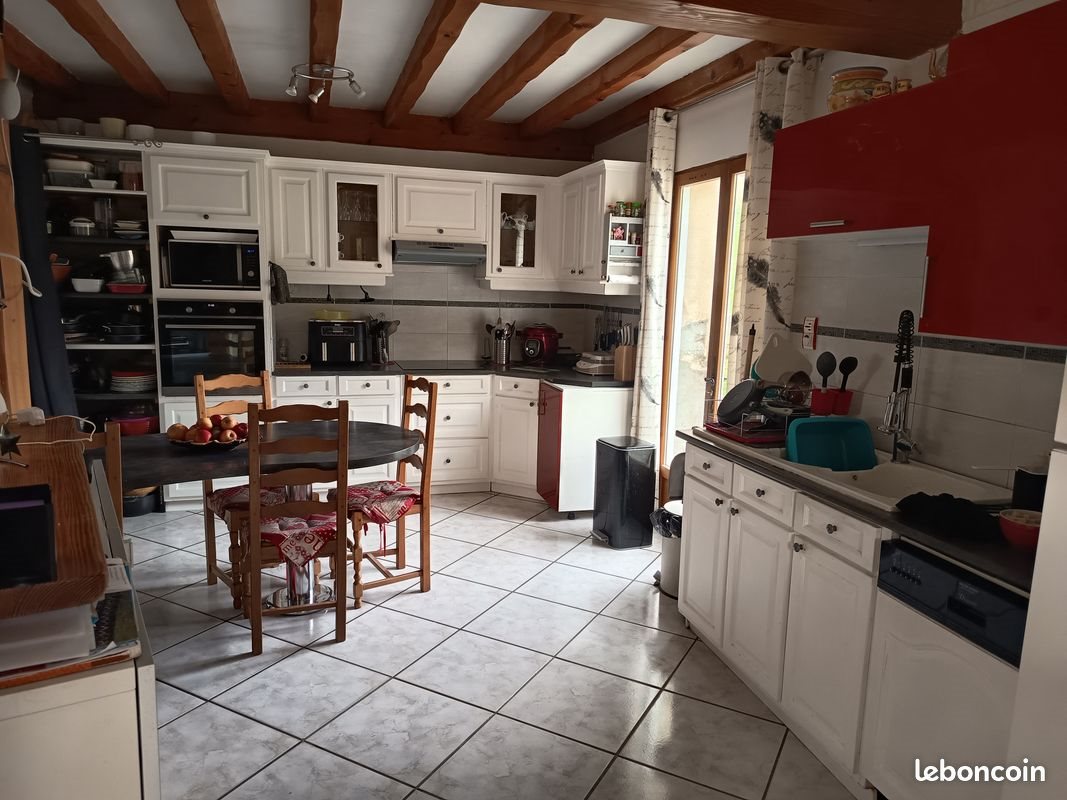 Maison à vendre, 163m², Pomeys