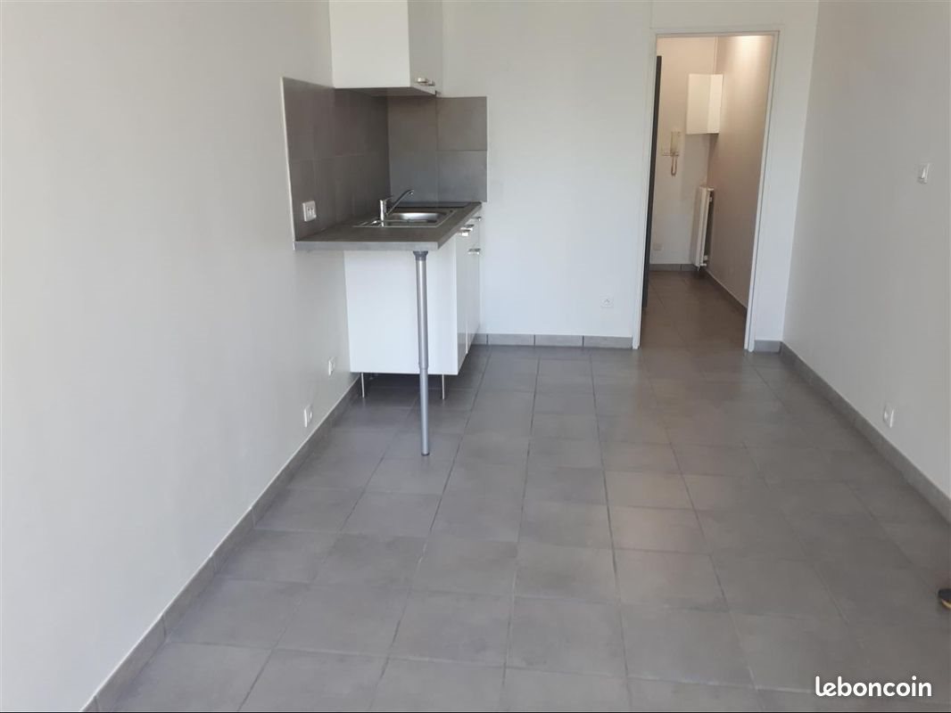 Appartement à louer, 24m², Marseille 12ème
