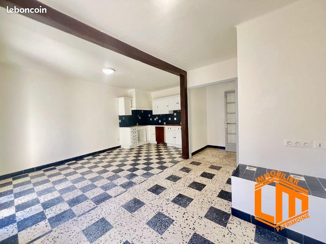 Appartement à louer, 72m², Bessan