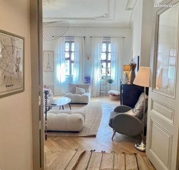Appartement à louer, 129m², Saint-Etienne