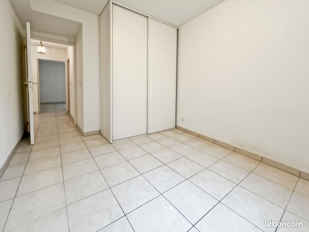Appartement à vendre, 61m², Belcodène