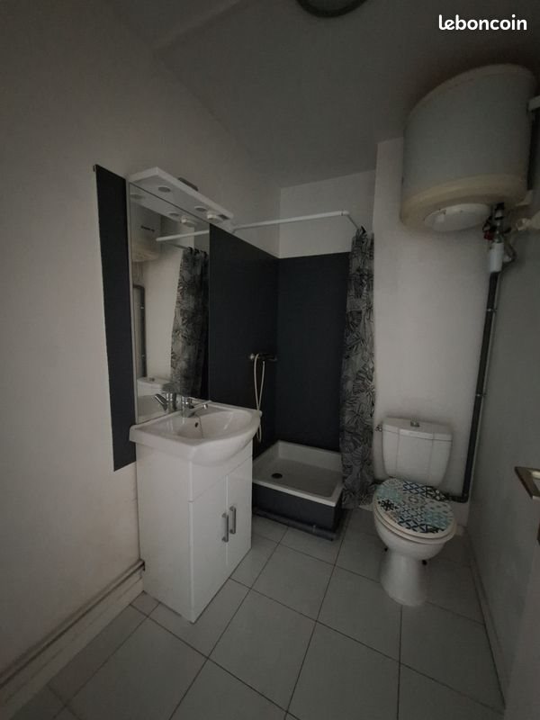 Appartement à louer, 25m², Alès