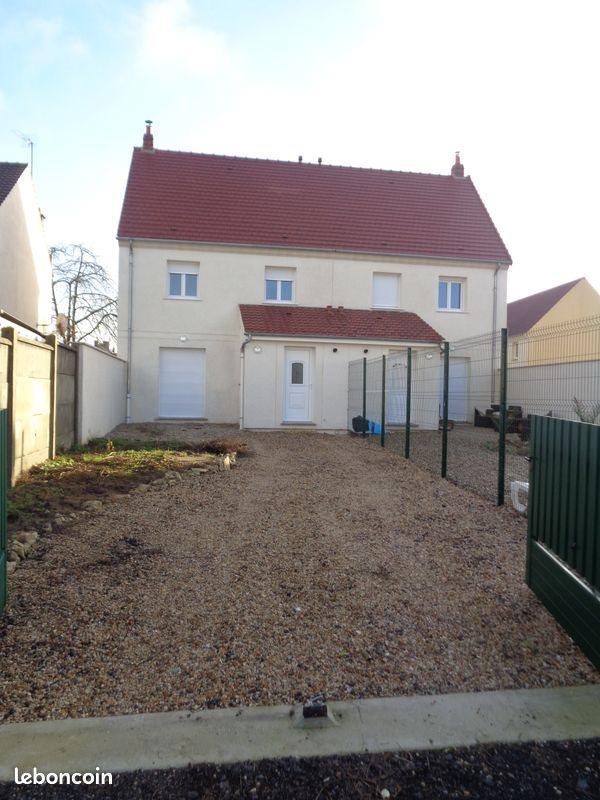 Maison à louer, 118m², Montigny-Lengrain