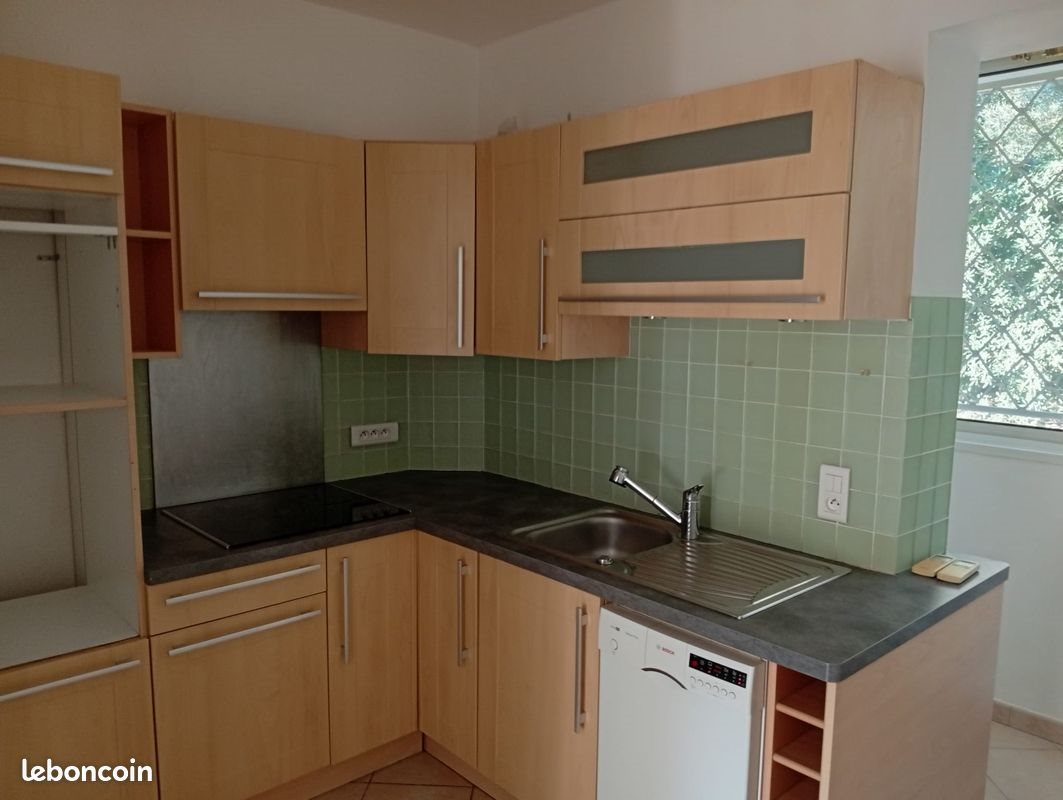 Appartement à louer, 57m², Cassis