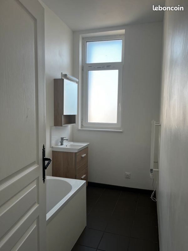 Appartement à louer, 42m², Denain