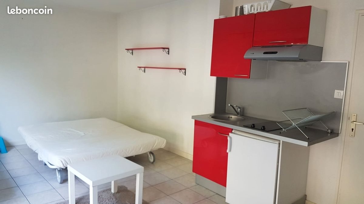 Appartement à louer, 1m², Fontenay-le-Fleury