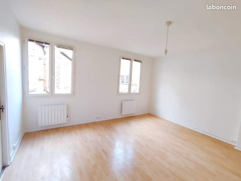 Appartement à louer, 34m², Paris 18ème