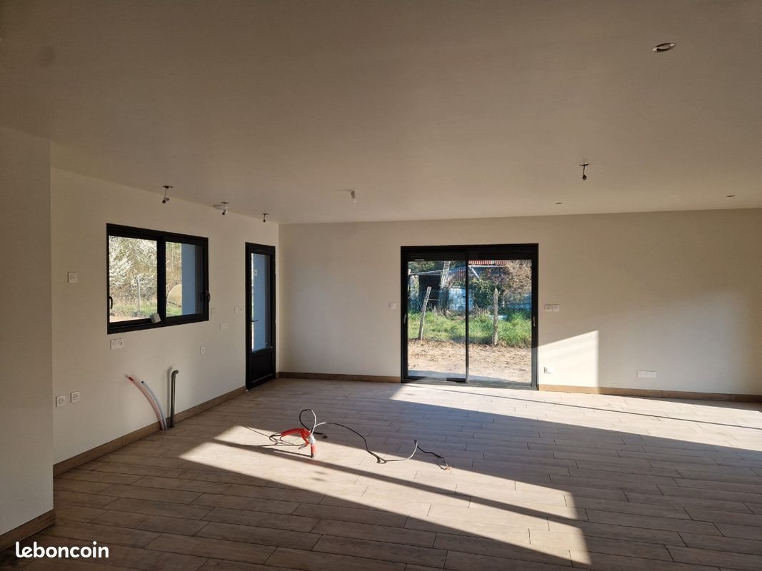 Maison à louer, 115m², Areines