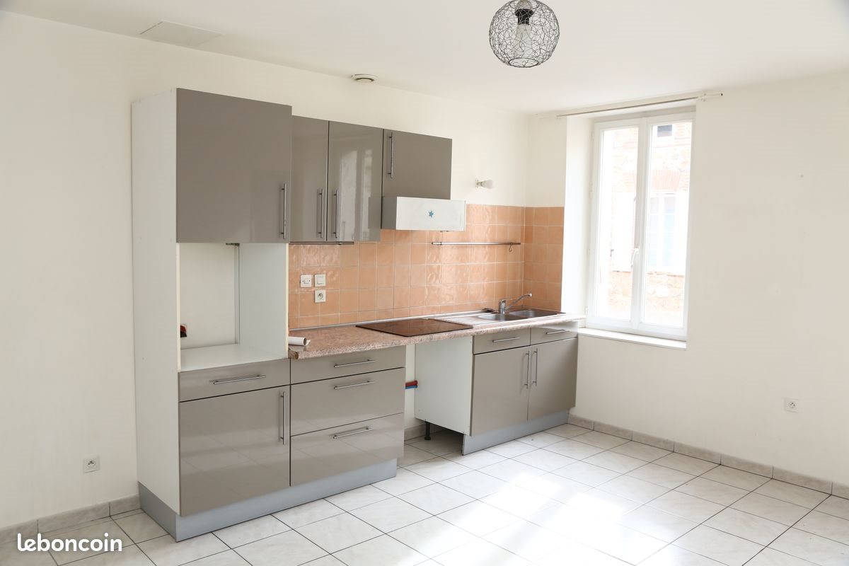 Appartement à louer, 60m², Trouillas