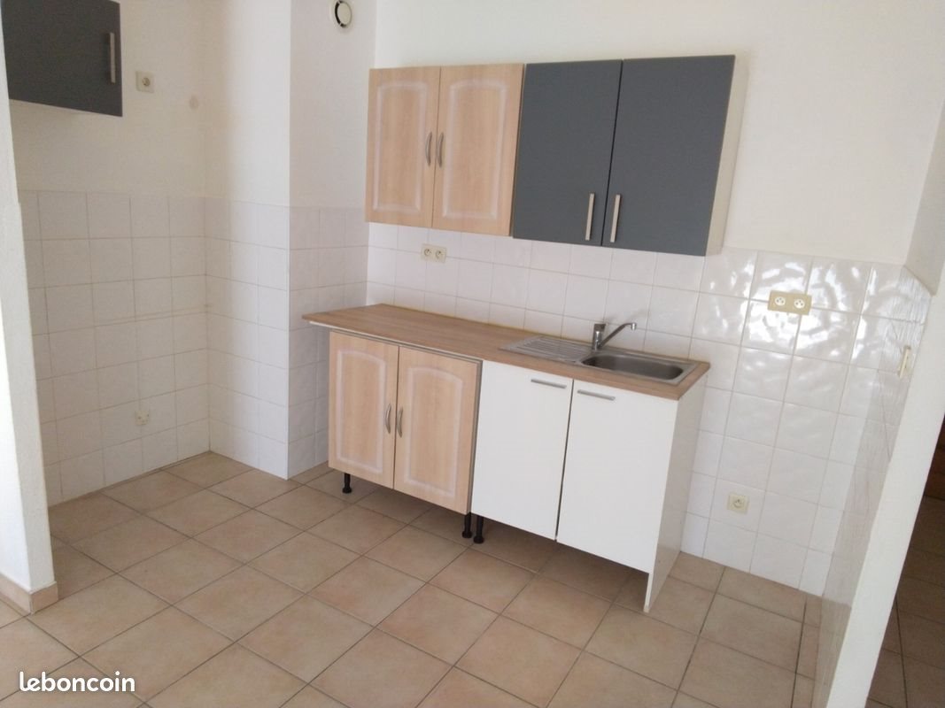 Appartement à louer, 61m², Oraison