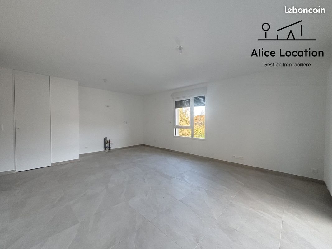 Appartement à louer, 51m², Brenthonne