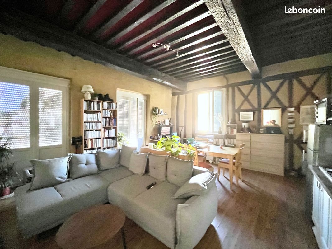 Appartement à louer, 80m², Condom